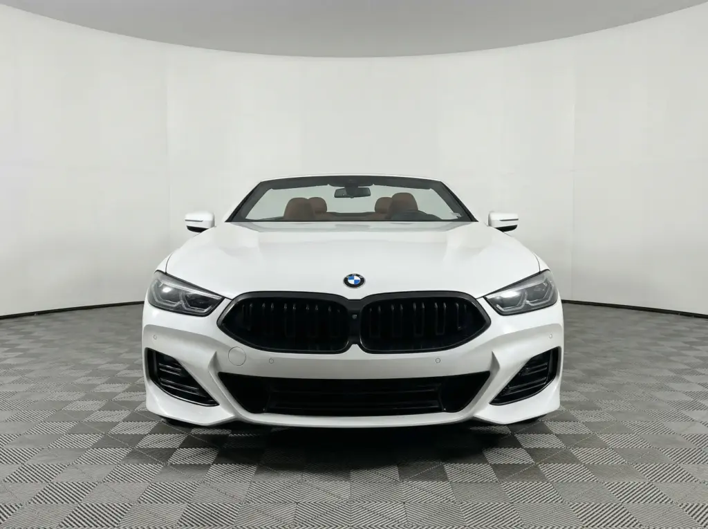 2023 BMW 8 Series 840i